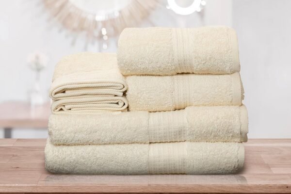 Lilt Towel Set